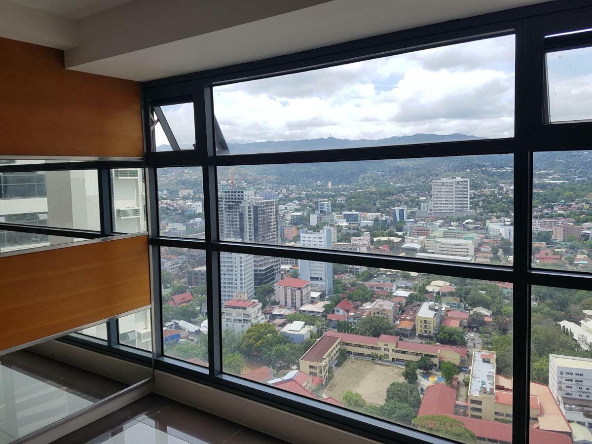 Hermione'S Haven At Horizon 101 Cebu Exteriör bild